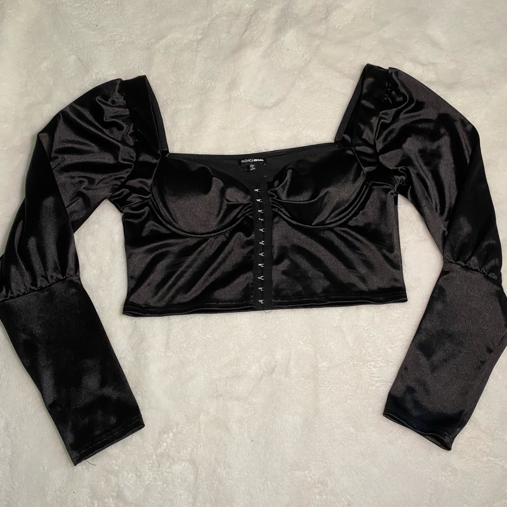 FASHION NOVA Ruched Satin Top Sz: XL